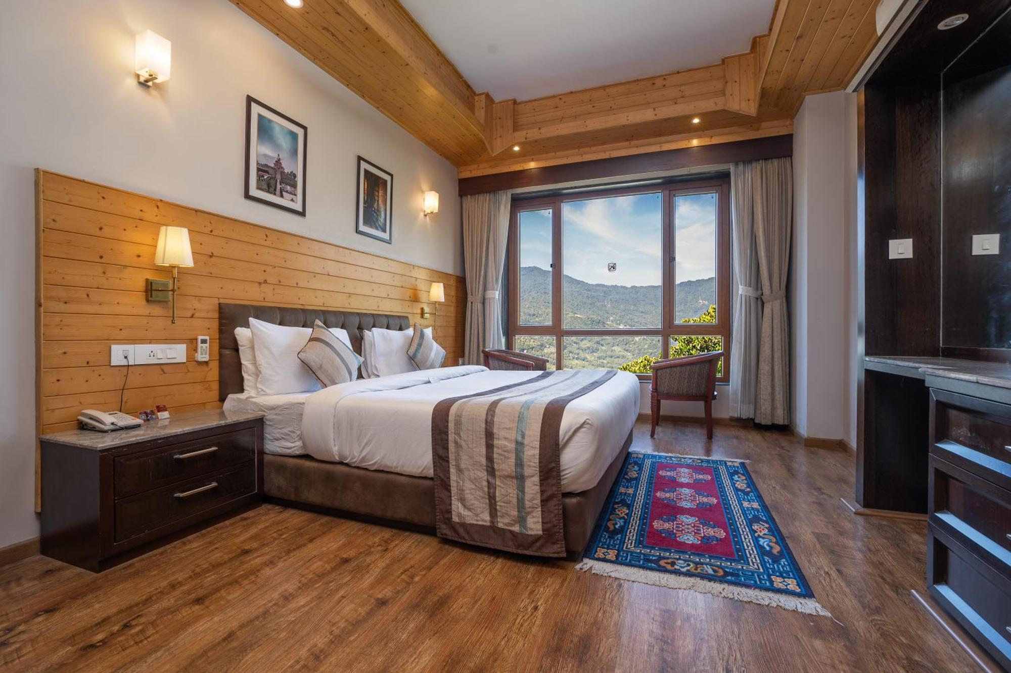 Summit Alpine Abode Hotel 5 Mins From Mg Marg Gangtok Eksteriør billede